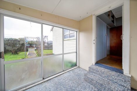 Photo of property in 12 Clive Street, Hawera, 4610