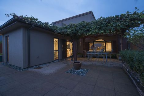 Photo of property in 80 Karewa Parade, Papamoa Beach, Papamoa, 3118