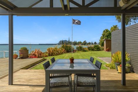 Photo of property in 17 Kiriwai Place, Matua, Tauranga, 3110