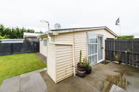Photo of property in 14 Huntly Street, Foxton, 4814