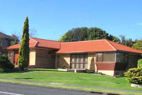 Photo of property in 8 Meadowland Drive, Somerville, Auckland, 2014