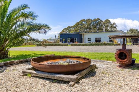 Photo of property in 193 Ackworth Road, Lepperton, New Plymouth, 4373