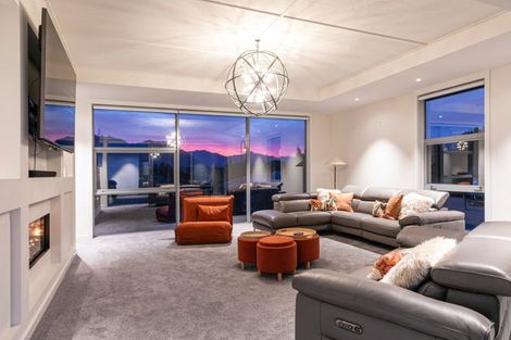 Photo of property in 10 Bevan Place, Wanaka, 9305