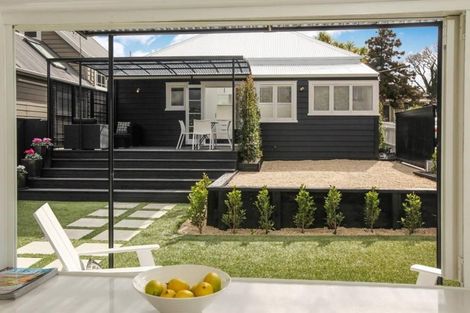 Photo of property in 28 Lincoln Street, Ponsonby, Auckland, 1021