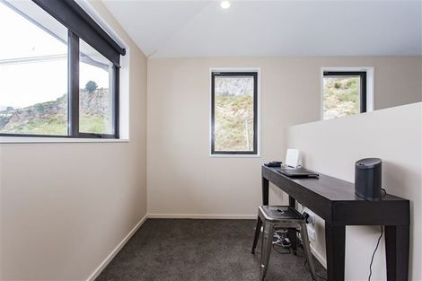 Photo of property in 1/23 Main Road, Redcliffs, Christchurch, 8081