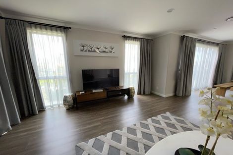 Photo of property in 13 Tawatawa Street, Long Bay, Auckland, 0630