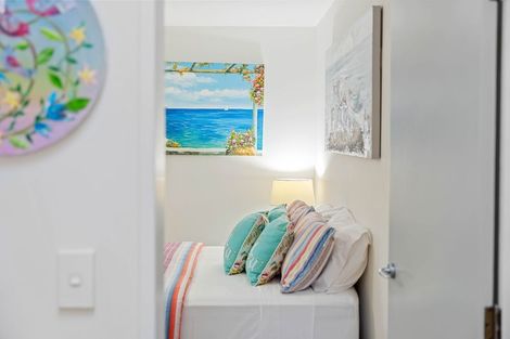 Photo of property in 82 Te Moana Road, Waikanae Beach, Waikanae, 5036