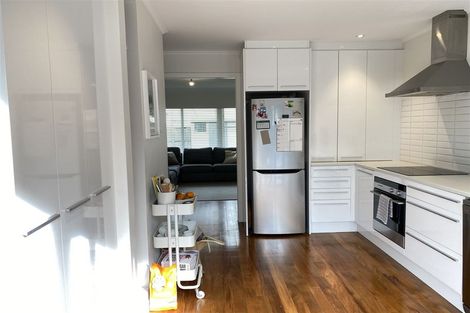 Photo of property in 2/59a Milton Road, Mount Eden, Auckland, 1024