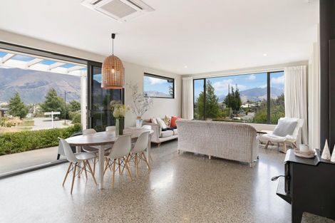 Photo of property in Kamahi Street, Wanaka, 9305