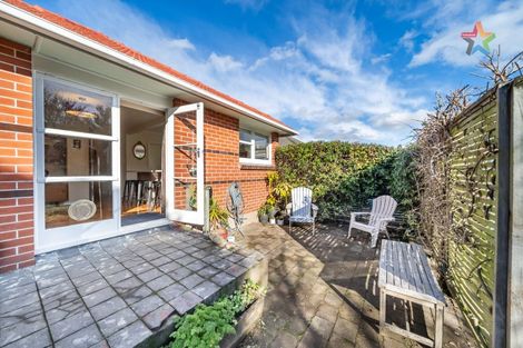 Photo of property in 46 Whirinaki Crescent, Heretaunga, Upper Hutt, 5018