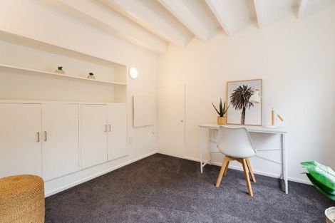 Photo of property in 51 Isadore Road, Saint Clair, Dunedin, 9012