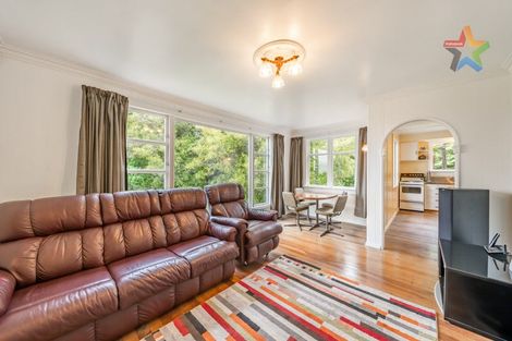 Photo of property in 4 Powell Road, Kelson, Lower Hutt, 5010