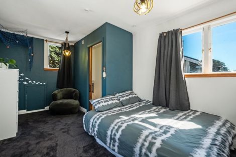 Photo of property in 102 Paremata Road, Paremata, Porirua, 5024