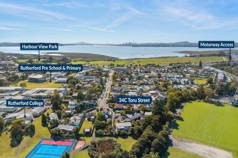 Photo of property in 34c Toru Street, Te Atatu Peninsula, Auckland, 0610