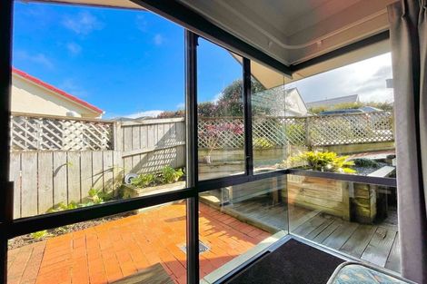 Photo of property in 14 Guildford Place, Bethlehem, Tauranga, 3110