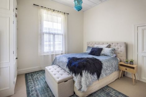 Photo of property in 8 Cheltenham Road, Devonport, Auckland, 0624