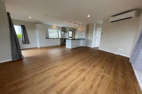 Photo of property in 7 Ross Grove, Paraparaumu, 5032