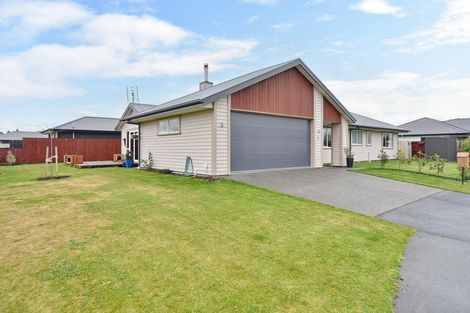 Photo of property in 88 Petries Road, Woodend, 7610