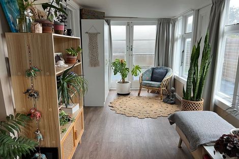 Photo of property in 5 Marine Parade, North New Brighton, Christchurch, 8083