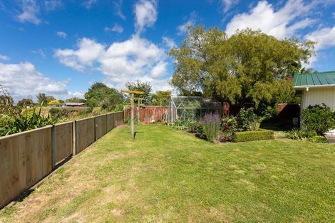Photo of property in 63 Mcphee Street, Dannevirke, 4930