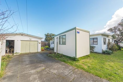 Photo of property in 46 Mosston Road, Castlecliff, Whanganui, 4501