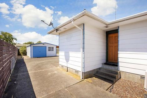 Photo of property in 71 Kaimanawa Street, Kelvin Grove, Palmerston North, 4414