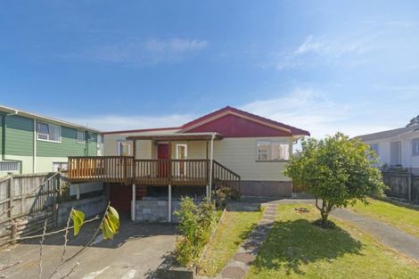 Photo of property in 38 Larissa Avenue, Henderson, Auckland, 0610