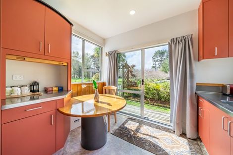 Photo of property in 329a Paekakariki Hill Road, Paekakariki Hill, Porirua, 5381
