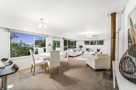 Photo of property in 55 Becroft Drive, Forrest Hill, Auckland, 0620