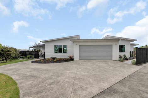 Photo of property in 16 Riverglen Road, Waipu, 0510