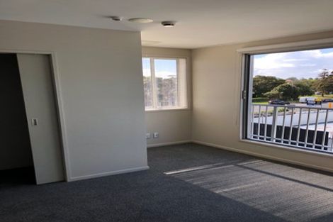 Photo of property in Shoal Haven Apartments, 112a/130 Anzac Street, Takapuna, Auckland, 0622