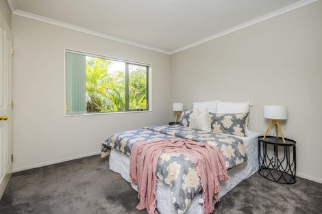 Photo of property in 5 Secoia Crescent, Mangere, Auckland, 2022