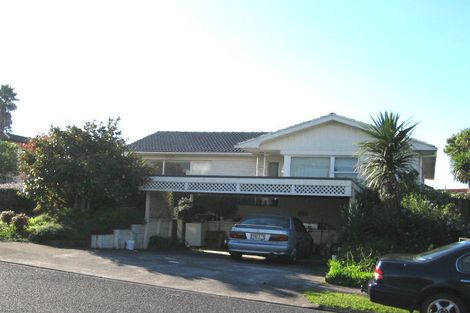 Photo of property in 2/27 Sorrel Crescent, Bucklands Beach, Auckland, 2012