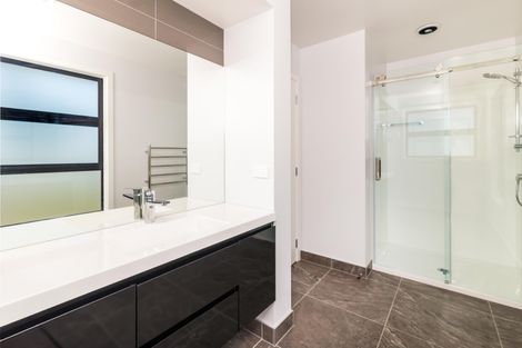 Photo of property in 9 Okaia Drive, Kinloch, Taupo, 3377