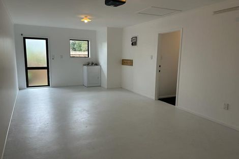 Photo of property in 2a Pinedale Place, Henderson, Auckland, 0610