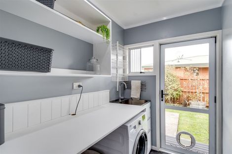 Photo of property in 1 Blundell Avenue, Waipukurau, 4200