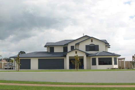 Photo of property in 46 Shelter Grove, Frankleigh Park, New Plymouth, 4310