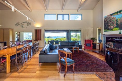 Photo of property in 122 Delamore Drive, Oneroa, Waiheke Island, 1081
