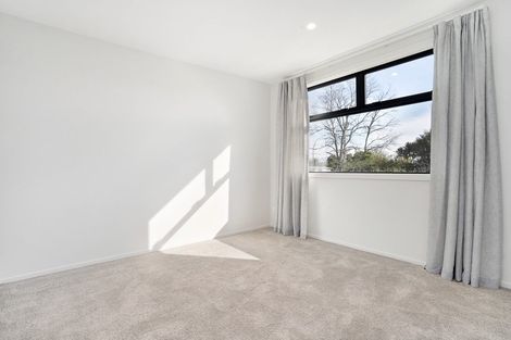 Photo of property in 60b Sandwich Road, St Andrews, Hamilton, 3200