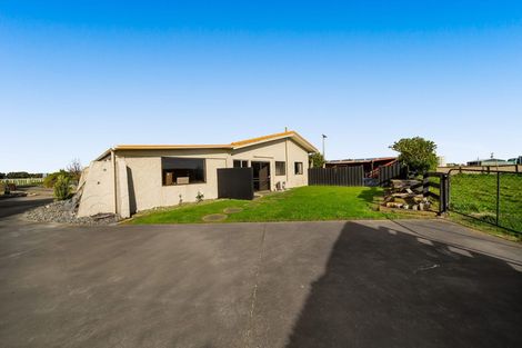Photo of property in 301 Waihi Road, Hawera, 4673
