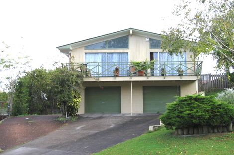 Photo of property in 5 Chrome Place, Henderson, Auckland, 0612