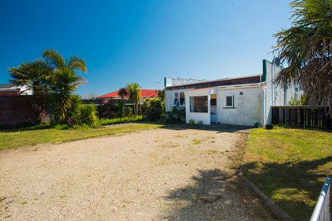 Photo of property in 28 Carnarvon Street, Gisborne, 4010