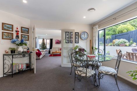 Photo of property in 11 Ruapehu Drive, Fitzherbert, Palmerston North, 4410
