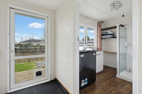 Photo of property in 2 Isobel Street, Fairy Spring, Rotorua, 3015