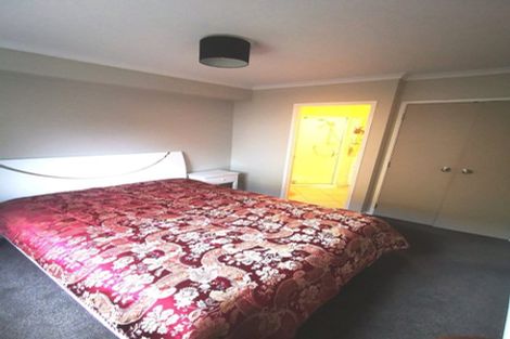 Photo of property in 24 Barnea Circle, Glen Eden, Auckland, 0602