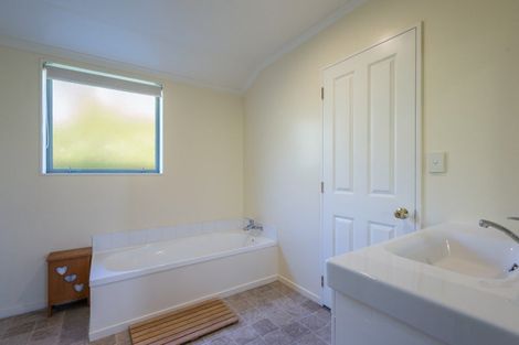 Photo of property in 8 Aspen Place, Stoke, Nelson, 7011