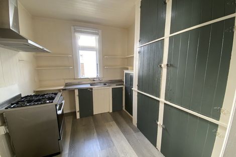 Photo of property in 354 The Parade, Island Bay, Wellington, 6023