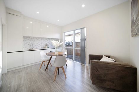 Photo of property in 14 Frazen Avenue, Papakura, 2110