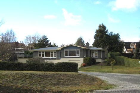 Photo of property in 111 Beacon Point Road, Wanaka, 9305