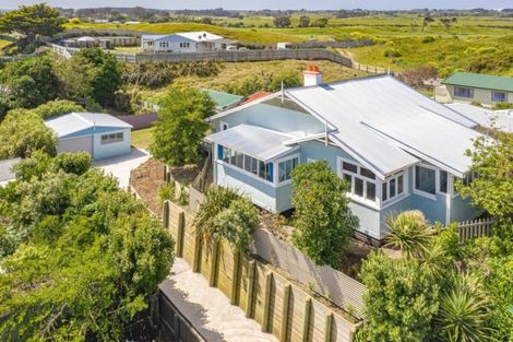 Photo of property in 29 Karewa Street, Castlecliff, Whanganui, 4501